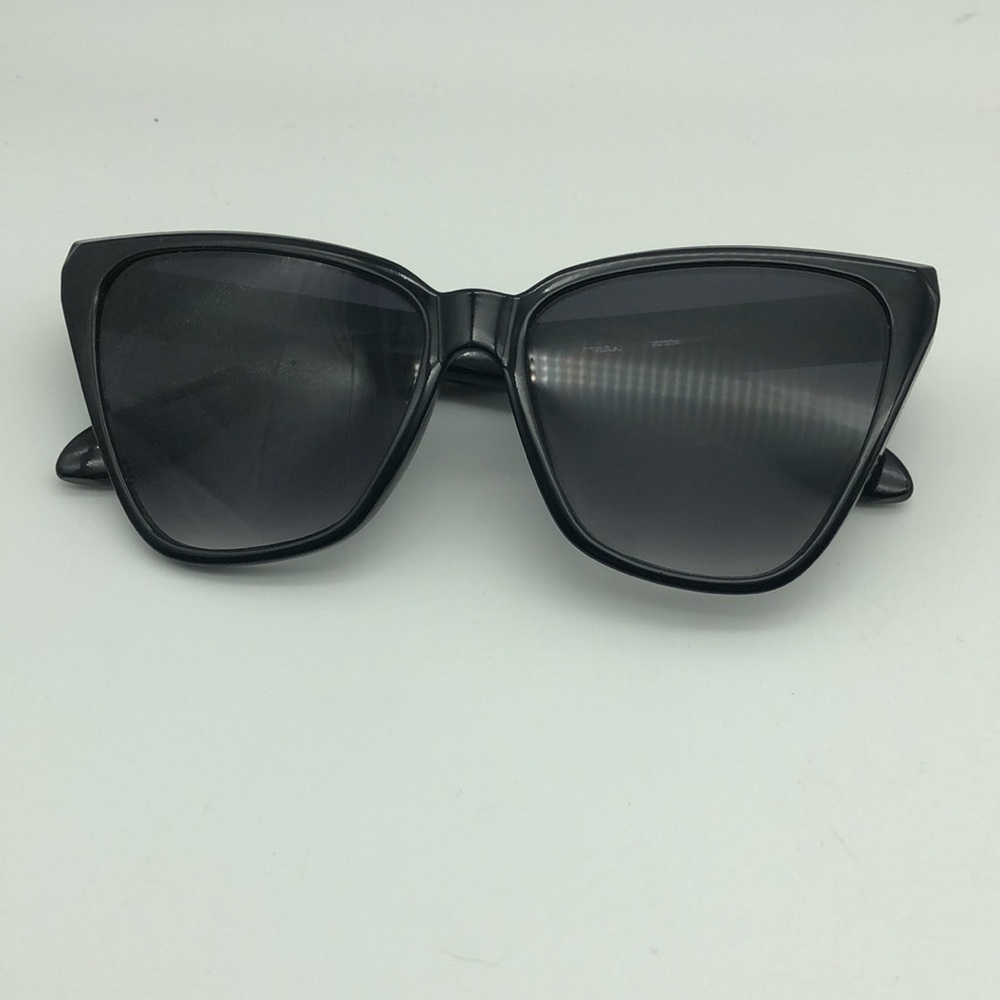 SUNGLASSES. - Picture 3 of 7
